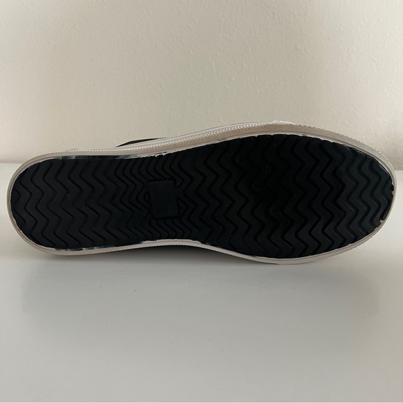 TOMS x Marvel Logos Print TRVL LITE Low Sneakers - Picture 2 of 6